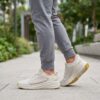 ai-118431-ofwt_off-white_m حذاء سكيتشرز رجالي طبي أوف وايت Skechers Hands Free Slip-ins: BOBS Sport Skillz